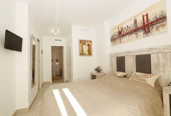 Resale - Villa - La Nucía - Costa Blanca