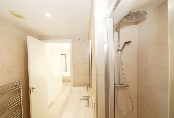 Resale - Villa - La Nucía - Costa Blanca