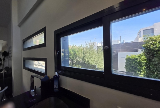 Resale - Villa - Orihuela Costa - Villamartín