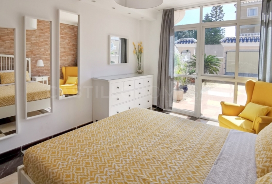 Resale - Villa - Orihuela Costa - Los Altos