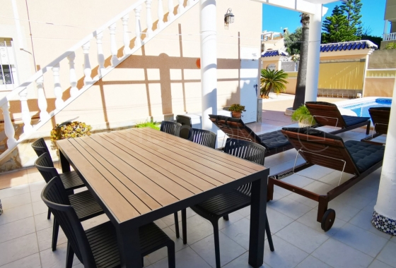 Resale - Villa - Orihuela Costa - Los Altos