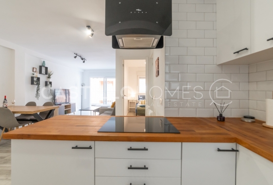 Resale - Apartment / flat - Torrevieja - Playa del Cura