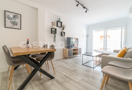 Resale - Apartment / flat - Torrevieja - Playa del Cura