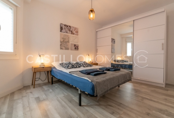 Resale - Apartment / flat - Torrevieja - Playa del Cura