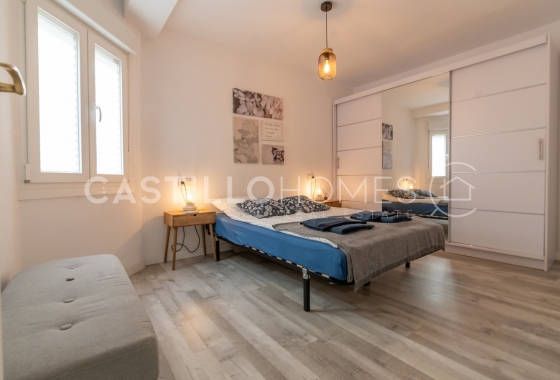 Resale - Apartment / flat - Torrevieja - Playa del Cura