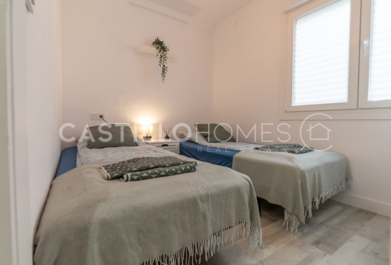 Resale - Apartment / flat - Torrevieja - Playa del Cura