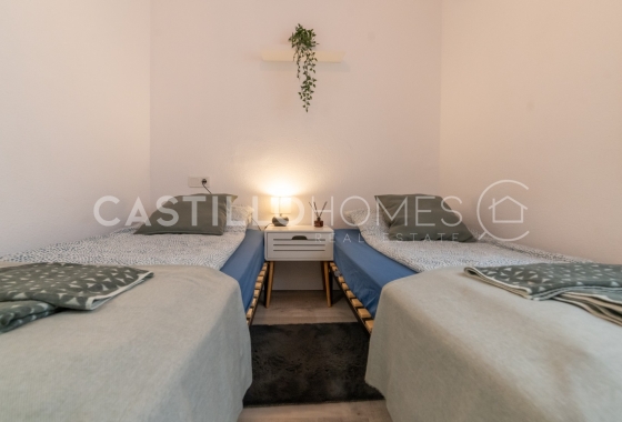 Resale - Apartment / flat - Torrevieja - Playa del Cura