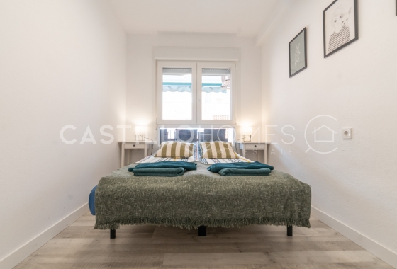 Resale - Apartment / flat - Torrevieja - Playa del Cura