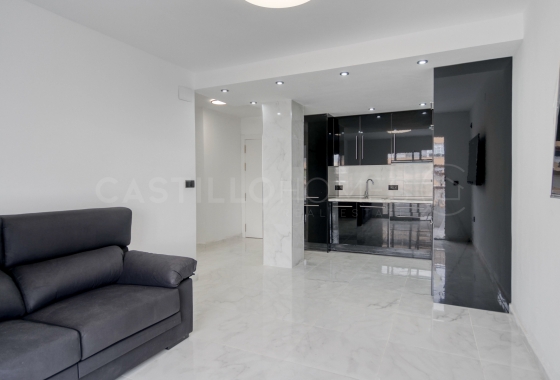 Resale - Apartment / flat - Orihuela Costa - Punta Prima