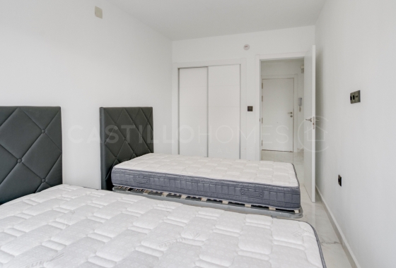 Resale - Apartment / flat - Orihuela Costa - Punta Prima