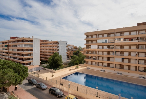 Resale - Apartment / flat - Orihuela Costa - Punta Prima