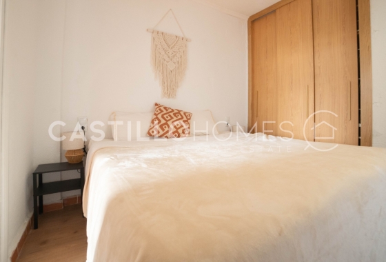 Resale - Bungalow - Torrevieja - Punta Prima