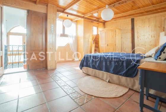 Resale - Bungalow - Torrevieja - Punta Prima