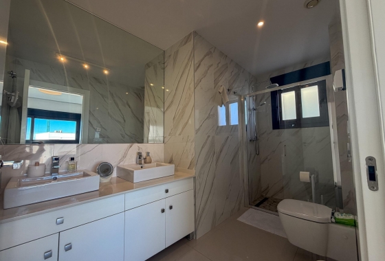 Resale - Villa - San Miguel de Salinas - Bellavista