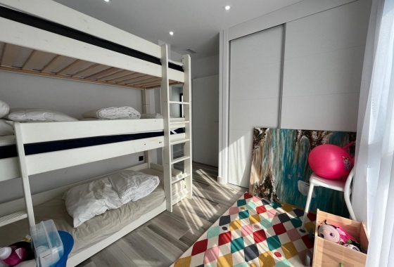 Resale - Villa - Torrevieja - Costa Blanca