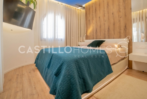 Resale - Villa - Torrevieja - El Chaparral