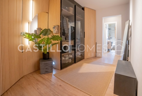 Resale - Villa - Torrevieja - El Chaparral