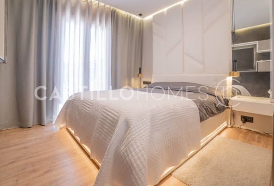 Resale - Villa - Torrevieja - El Chaparral