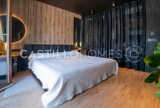 Resale - Villa - Torrevieja - El Chaparral