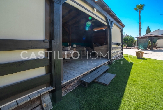 Resale - Villa - Torrevieja - El Chaparral