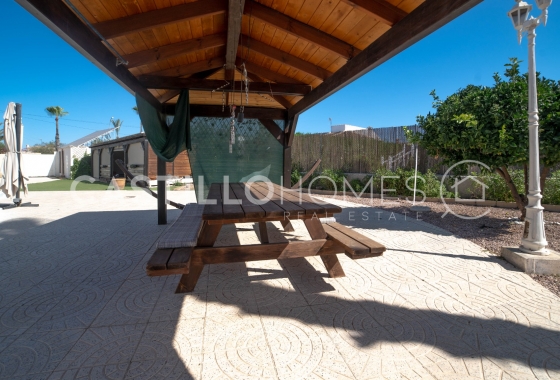 Resale - Villa - Torrevieja - El Chaparral