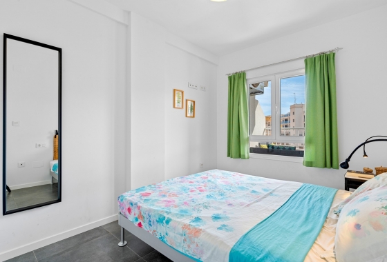 Resale - Apartment / flat - Alicante - Costa Blanca