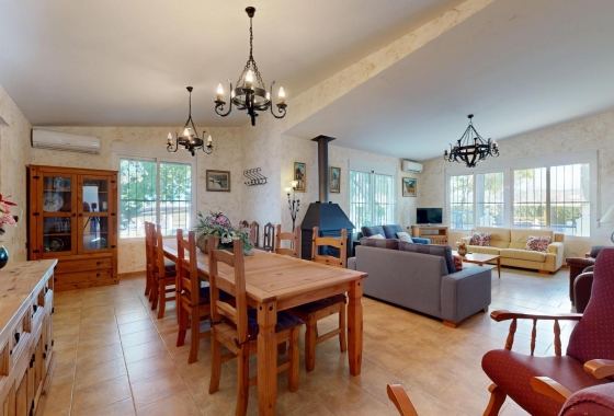 Wiederverkauf - Villa - Orihuela