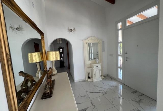 Resale - Villa - Dolores - Comunidad Valenciana