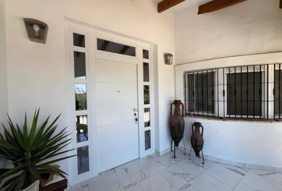 Resale - Villa - Dolores - Comunidad Valenciana