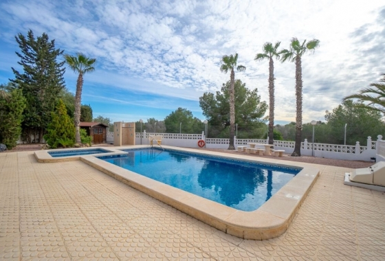Resale - Villa - Algorfa - Montemar