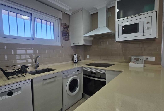 Resale - Apartment / flat - Mil Palmeras - Costa Blanca