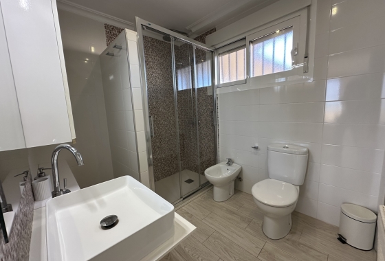 Resale - Apartment / flat - Mil Palmeras - Costa Blanca