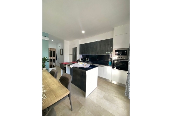 Resale - Apartment / flat - Orihuela Costa - Las Filipinas