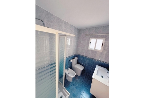 Resale - Apartment / flat - Torrevieja - Playa del Cura