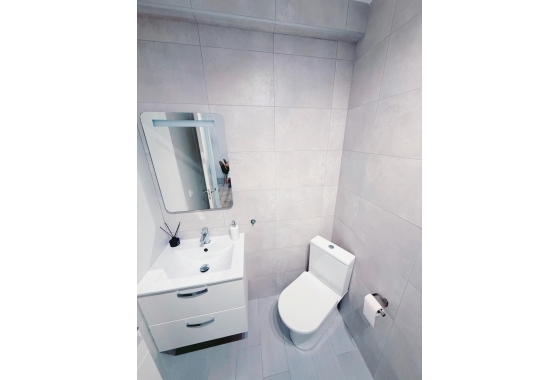 Resale - Apartment / flat - Torrevieja - Playa del Cura