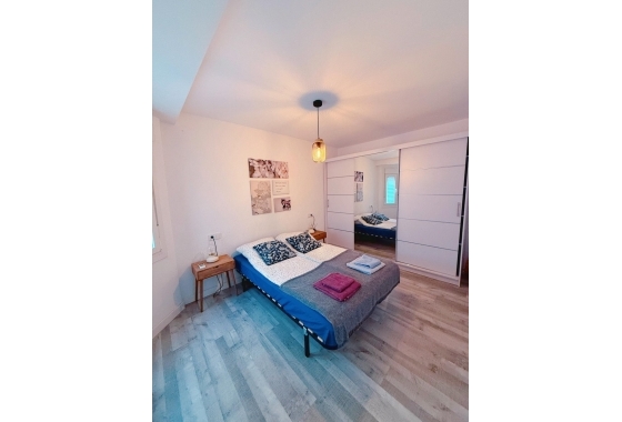 Resale - Apartment / flat - Torrevieja - Playa del Cura