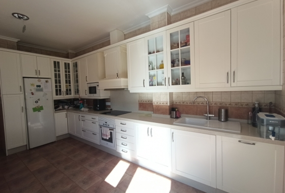 Resale - Townhouse - Roldan - Inland