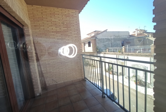 Resale - Townhouse - Roldan - Inland