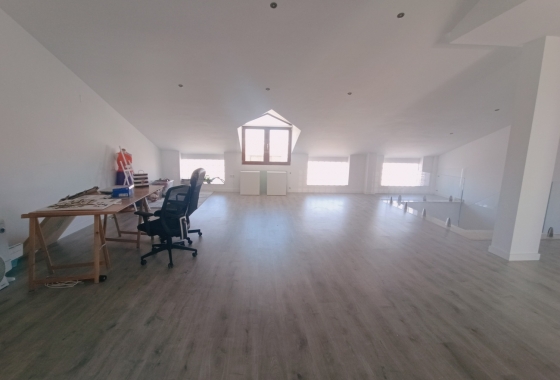 Resale - Townhouse - Roldan - Inland