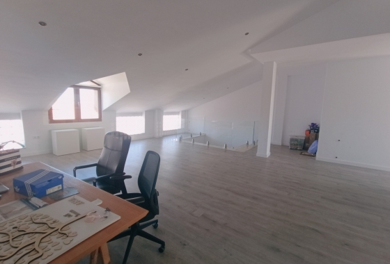 Resale - Townhouse - Roldan - Inland