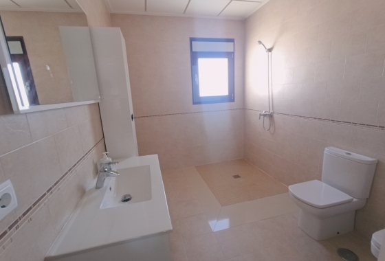 Resale - Townhouse - Roldan - Inland