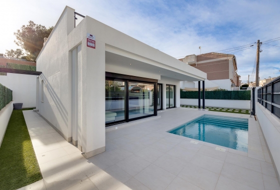 Resale - Villa - Pinar de Campoverde - Inland