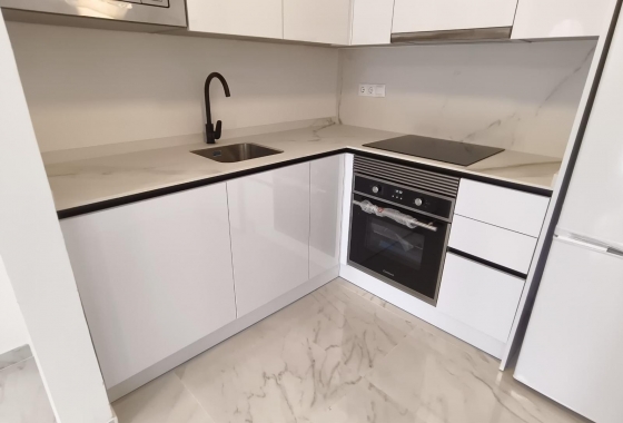 Resale - Townhouse - Torrevieja - Zona Los Frutales