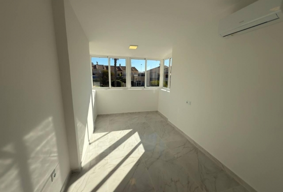 Resale - Townhouse - Torrevieja - Zona Los Frutales