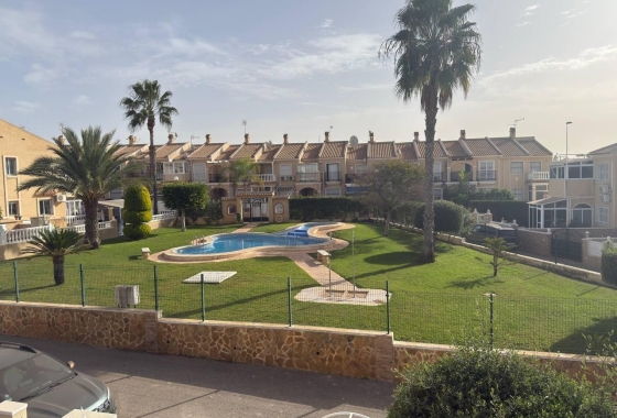 Resale - Townhouse - Torrevieja - Zona Los Frutales