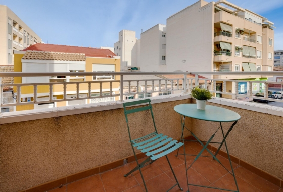 Resale - Apartment / flat - Torrevieja - Centro