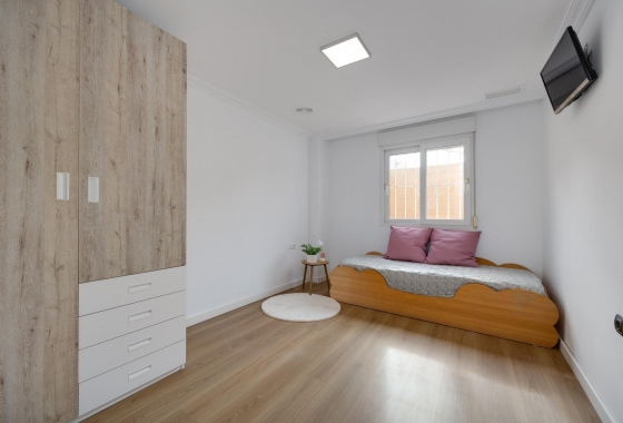 Resale - Apartment / flat - Torrevieja - Centro