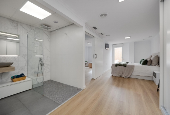 Resale - Apartment / flat - Torrevieja - Centro