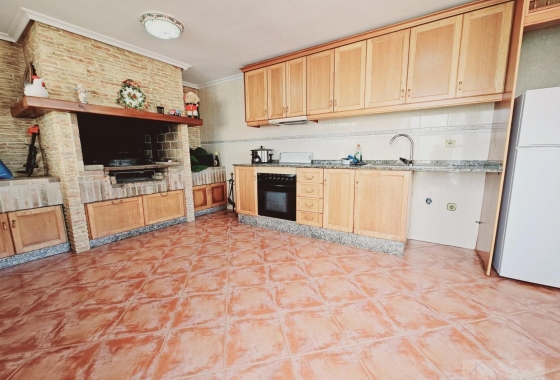 Resale - Villa - Torrevieja - La Siesta - El Salado - Torreta