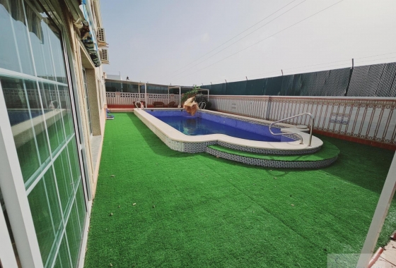 Resale - Villa - Torrevieja - La Siesta - El Salado - Torreta